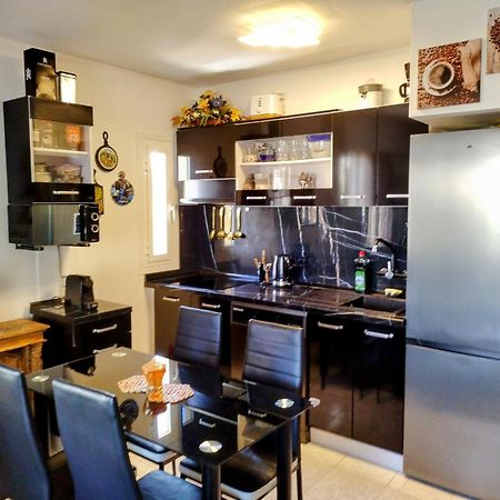 Apartment Helena เบนัลมาเดนา ภายนอก รูปภาพ